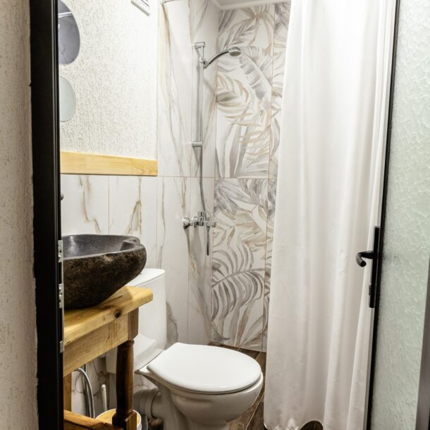 Уникална баня River Rest Ветрен – стил и уют с гледка към Дунав